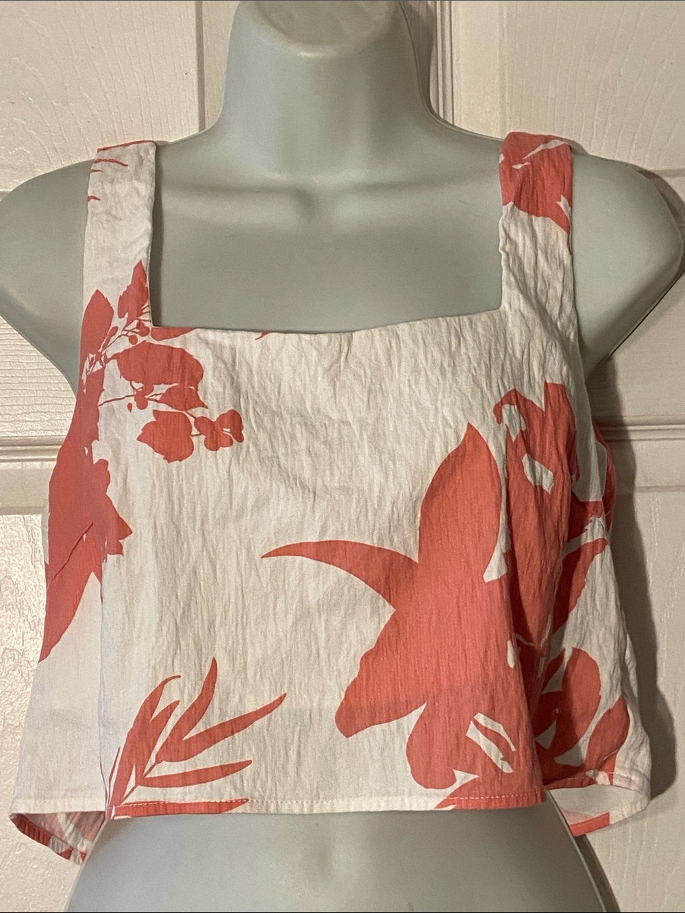 Lucy Paris White /Coral Floral Square-Neck Crop Rayon Top sz S Tied Bacj